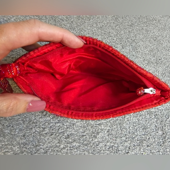 Red Pink White Beaded Wristlet Girlhoodcore Cottagecore Countryside Chic - Picture 6 of 6